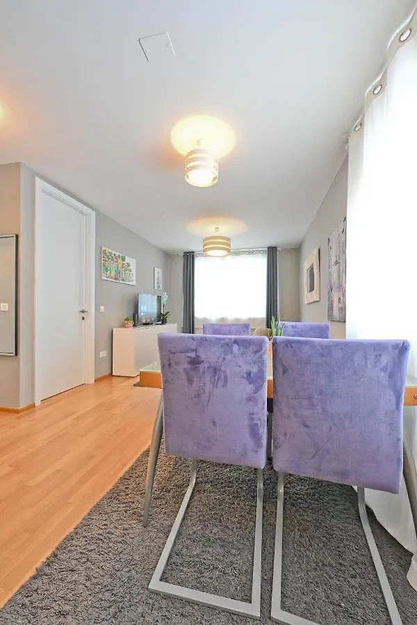 Apartman Zadar City Inn 2 & Free Private Parking 0*,